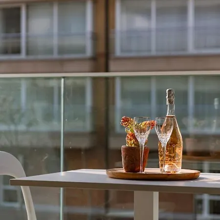 Huswell - For 4 Near The Coast And